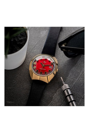 Q Timex 1972 Reissue Watch TW2V25400