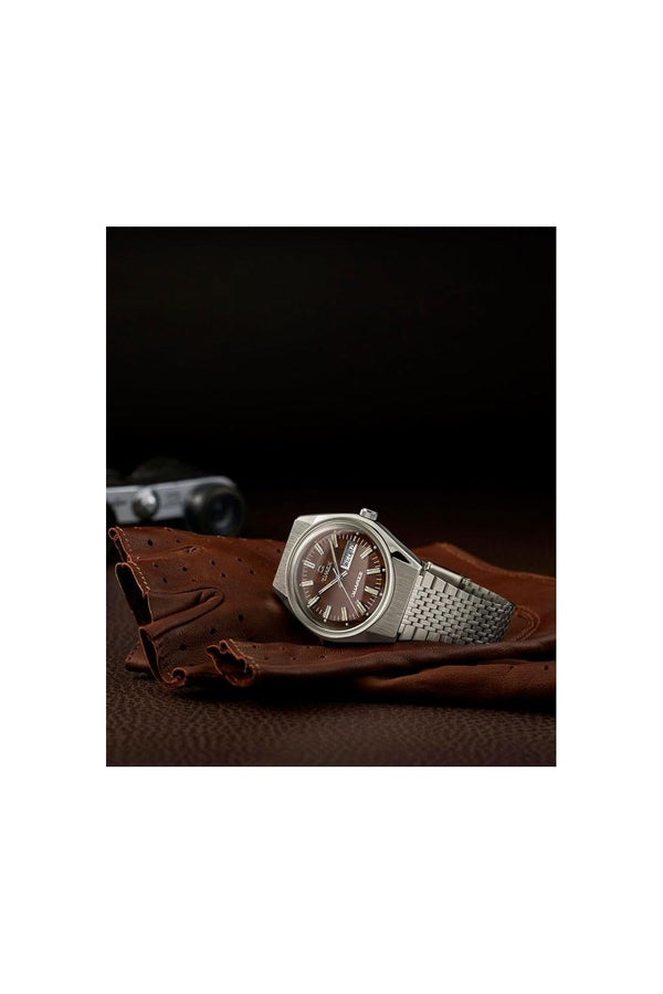 Q Timex Falcon Eye Chronograph 40mm Watch TW2W62400