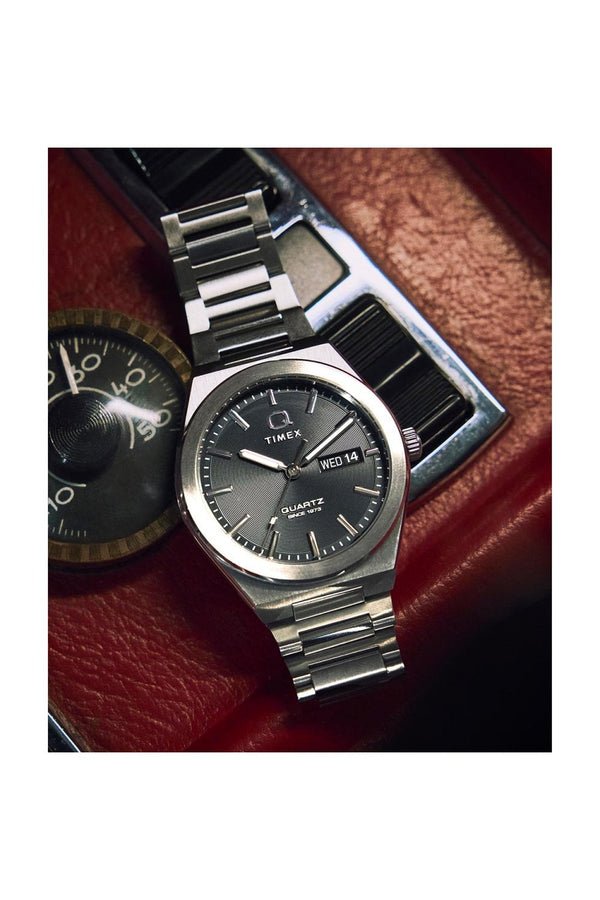 Timex Q Gents Continental Day/Date 39mm Stainless Steel Bracelet Watch TW2Y25000