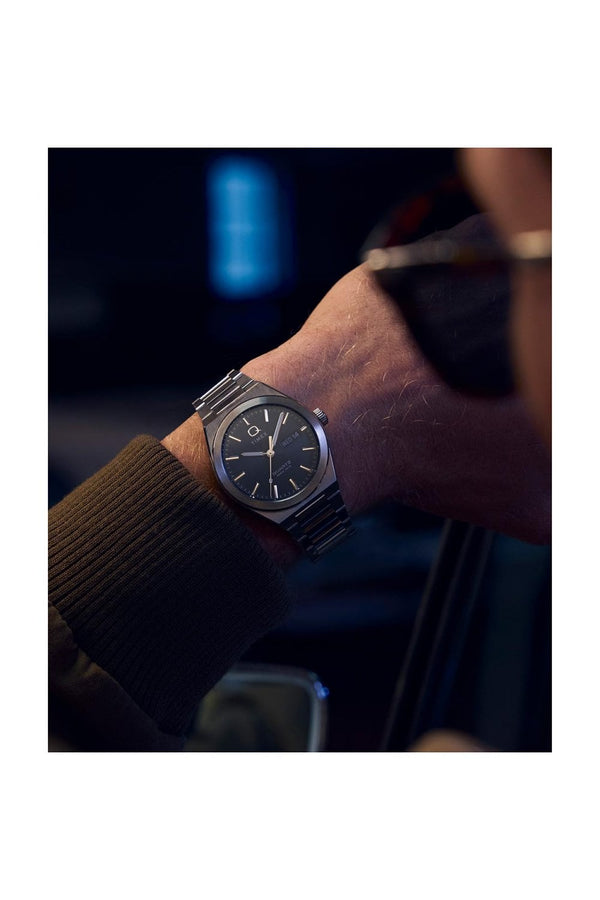 Timex Q Gents Continental Day/Date 39mm Stainless Steel Bracelet Watch TW2Y25000