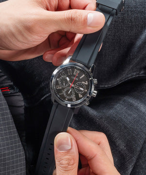 Guess Gents 50 m (5 ATM) Water Resistance Watches Additional View