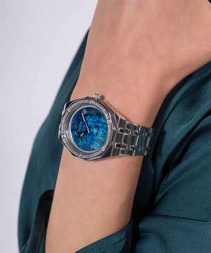 Guess Ladies 8mmmm Case Thickness Wristwatch Additional View