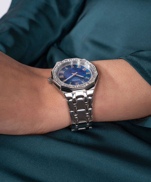 Guess Ladies 50 m (5 ATM) Water Resistance Wristwatch Additional View