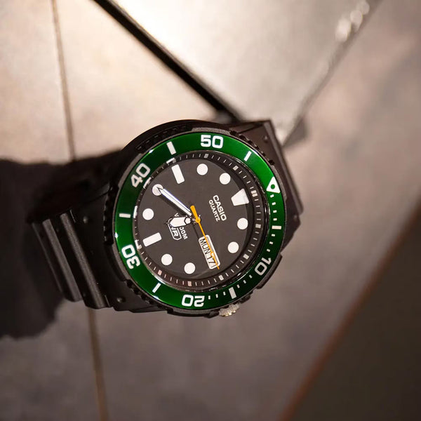 Casio Gents Black Quartz Watch Secondary View