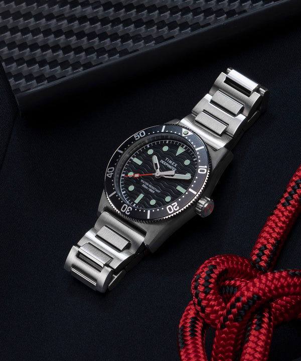 Timex Gents 200 m (20 ATM) Quartz Watch Additional View