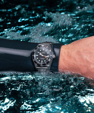 Timex Gents Stainless Steel Quartz Watch Additional View