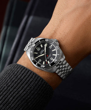 Timex Gents 200 m (20 ATM) Water Resistance Wristwatch Additional View
