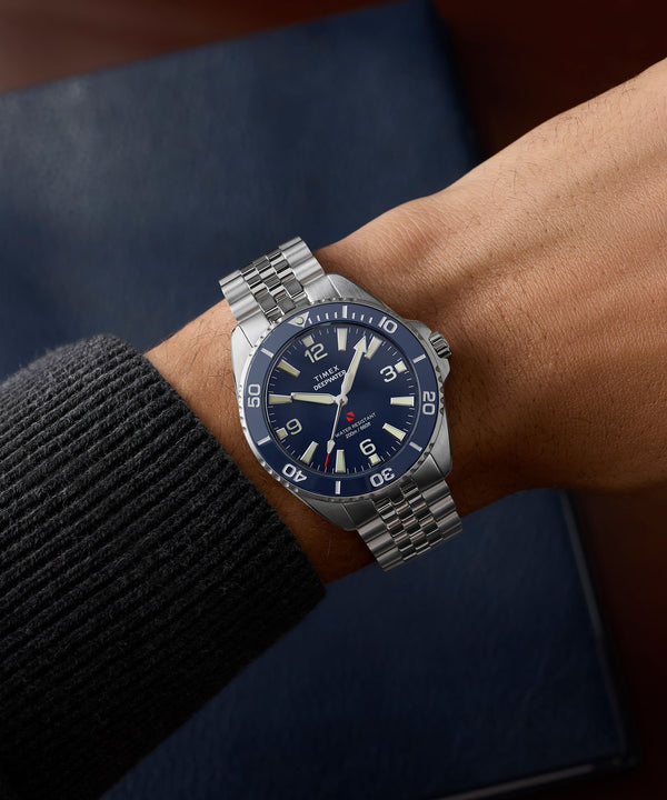 Timex Gents 200 m (20 ATM) Water Resistance Wristwatch Additional View