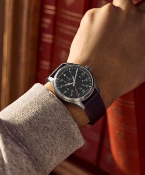 Timex Gents 100 m (10 ATM) Quartz Watch Additional View