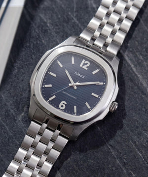 Timex Gents Silver Wristwatch Additional View