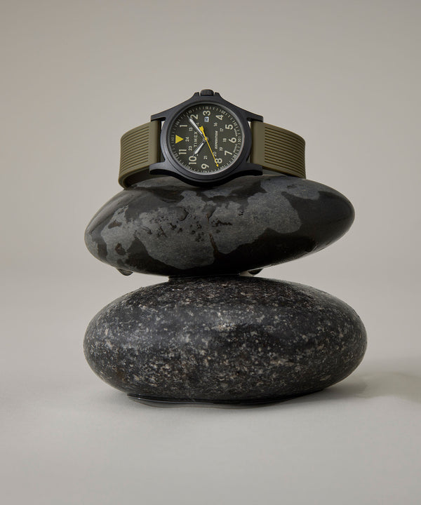 Timex Gents 11mm Case Thickness Quartz Watch Additional View